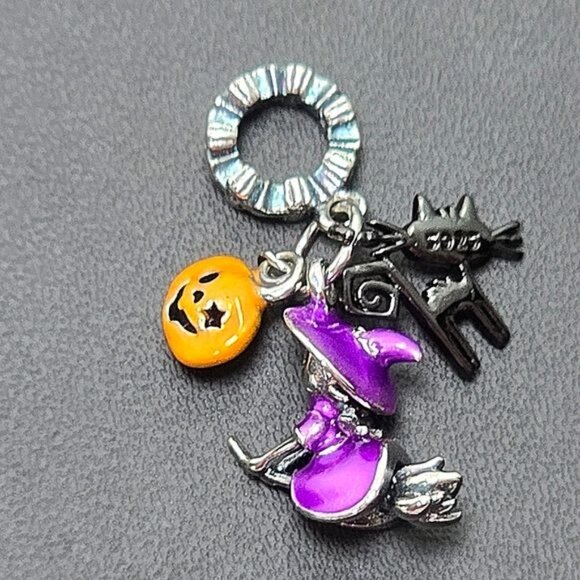 ๐ Glowing Halloween Charm in 925 Silver (NWOT) - Picture 3 of 5